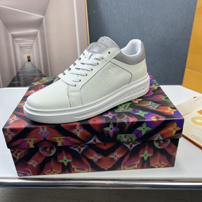 l**is V*t*n sneakers